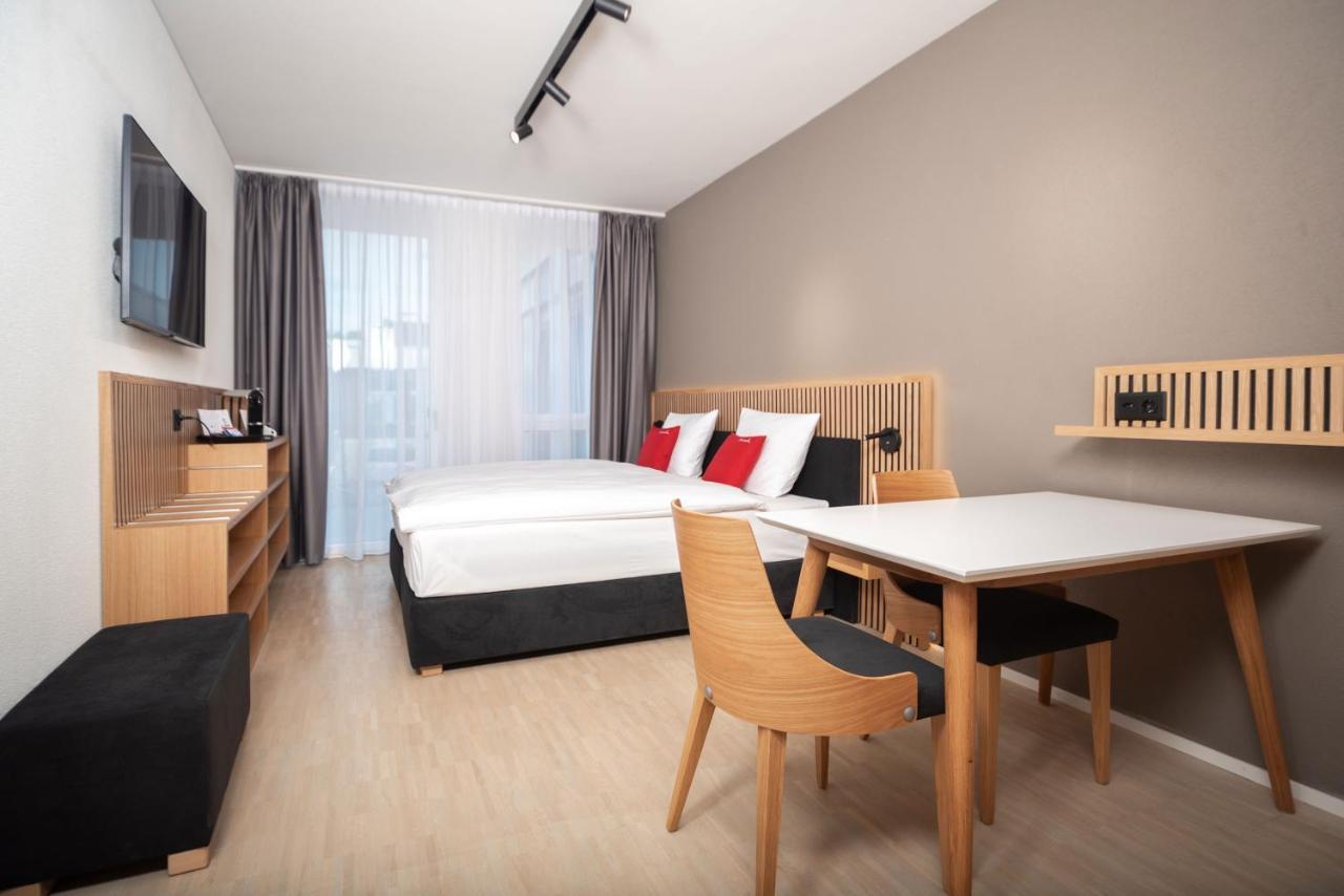 Tailormade Hotel Bab Bachenbuelach Bachenbulach Extérieur photo